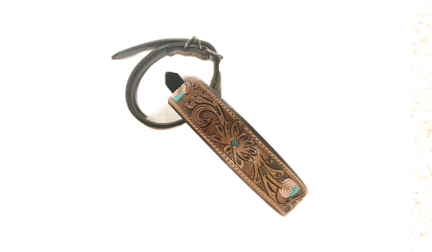 Flower and leafs Tooled Dog collar ๐ธ